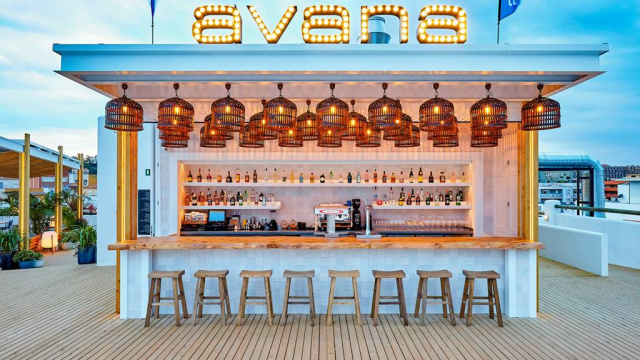 Hotel urbano con rooftop